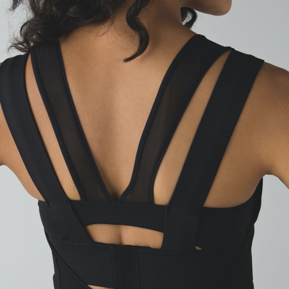Black Lululemon Super Sport tank, size 6